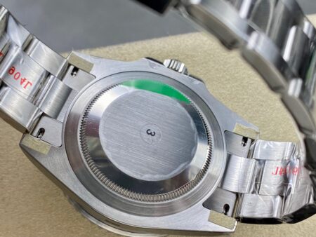 Superclone Rolex GMT-Master II 126710GRNR 