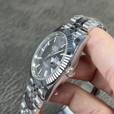 Superclone Rolex Datejust Rhodium Dial 126334 Jubilee Close-Up Focus