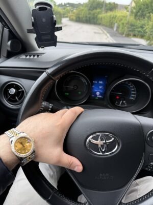 Matching a Replica Rolex Datejust Champagne Dial with my Toyota