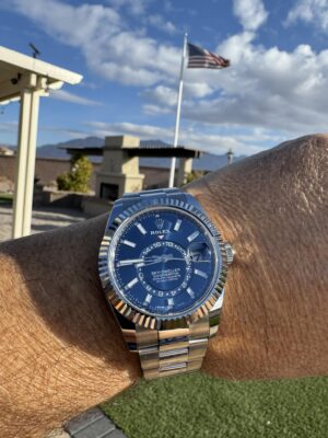 Superclone Rolex Sky-Dweller Bright blue Dial 336934 Oyster photo review