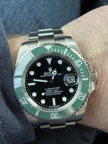 Replica Rolex Submariner Black Dial 126610LV "Starbucks" photo review