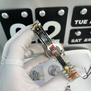 Replica Rolex Datejust Champagne Dial Diamond Bezel