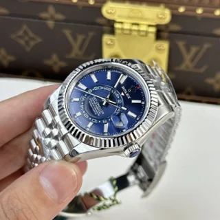 Replica Rolex Sky-Dweller Blue Dial Jubilee Bracelet