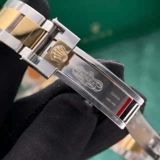 Replica Rolex Submariner Black Dial Black Bezel Two Tone Gold Oyster Bracelet